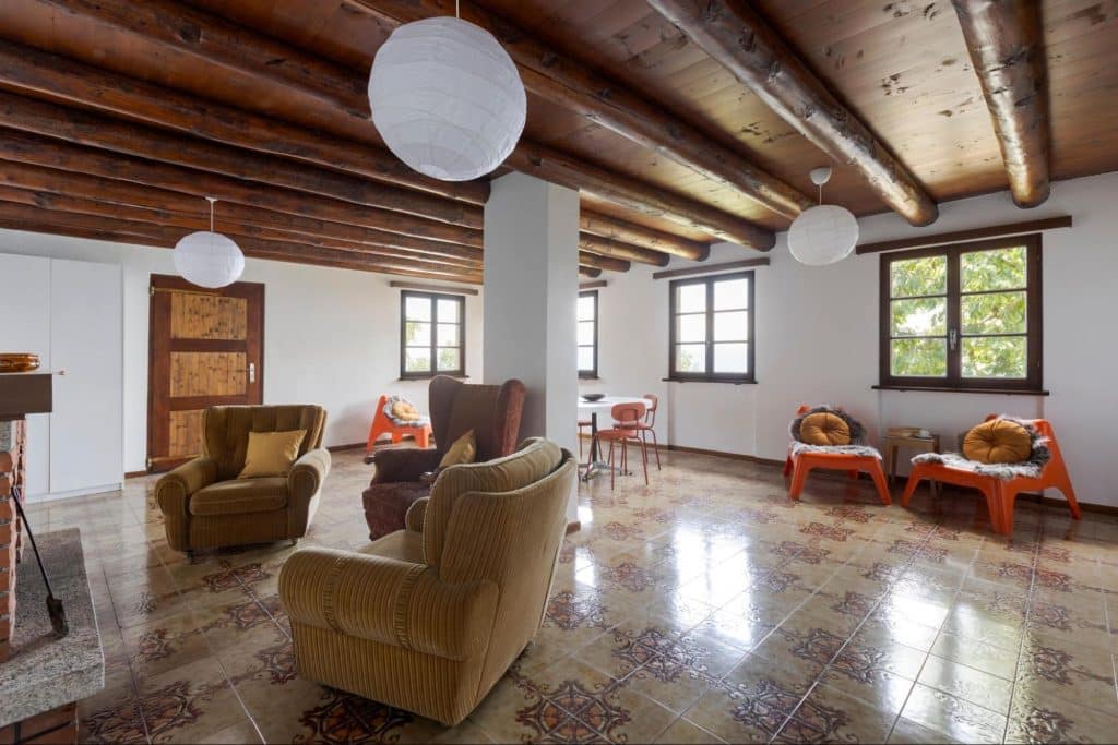 Why Homeowners with Outdated Interiors Are Turning to Cash Buyers in Boise, ID