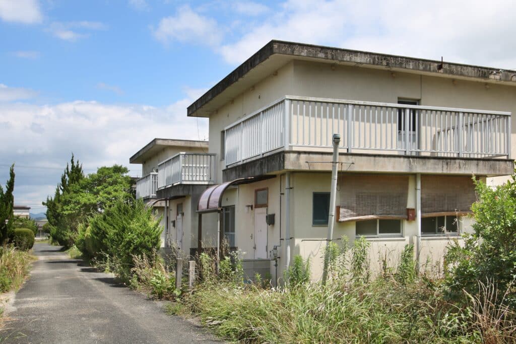 How Old Plumbing Systems Impact Buyer Interest and the Fastest Way to Sell Anyway