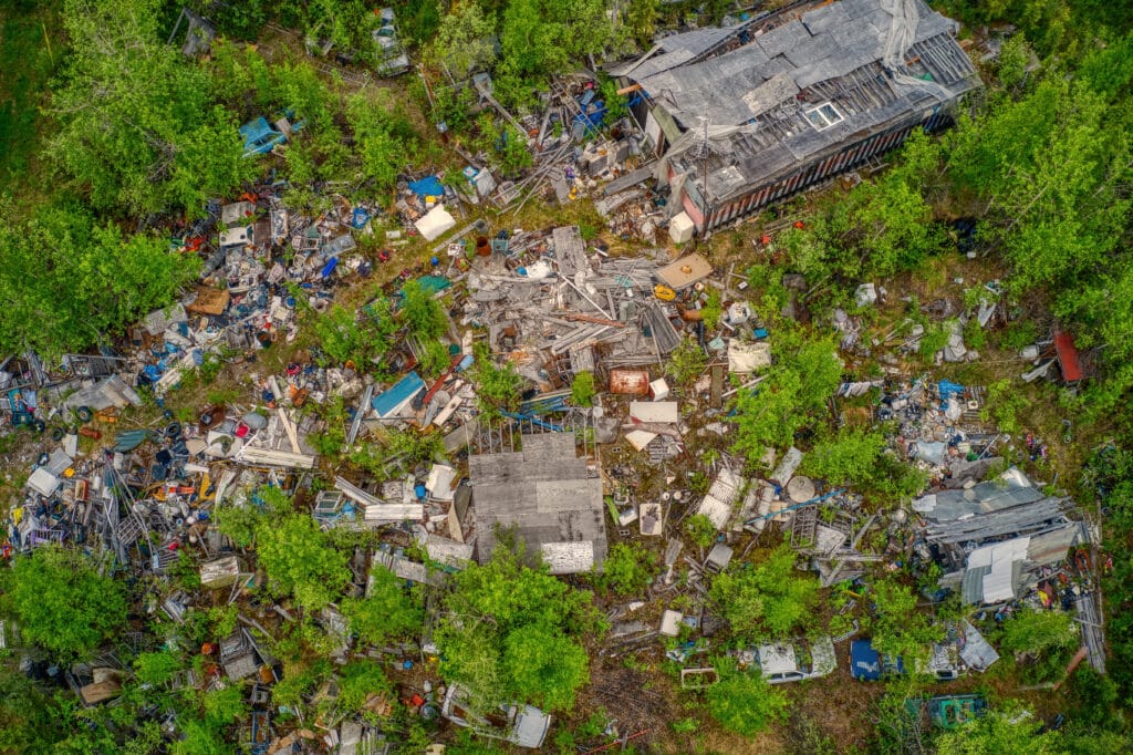 How to Sell Your House Fast When Hoarder Level Cleanup Feels Impossible